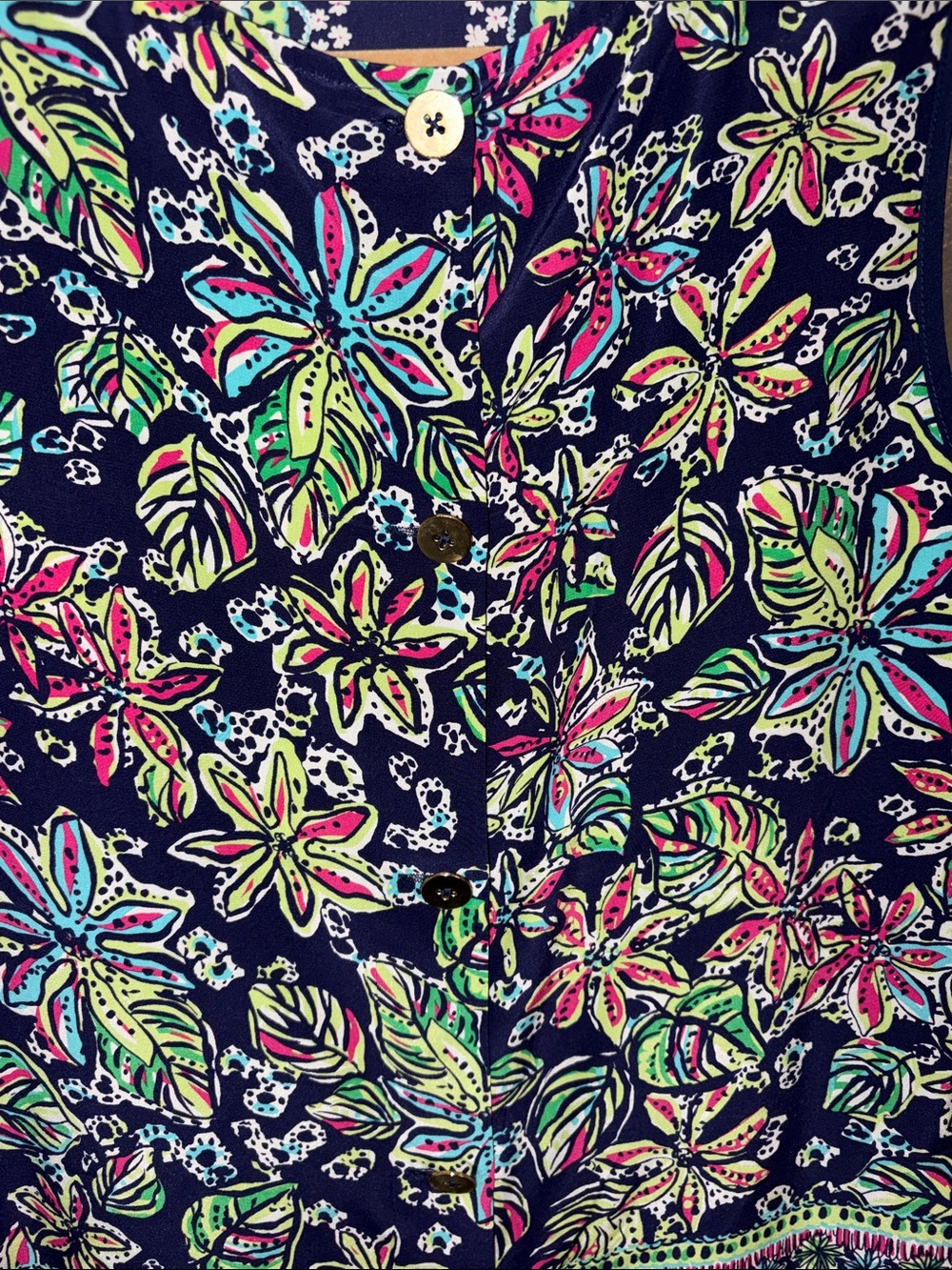 Lilly Pulitzer Navy Tank with Pink, Blue, Green and White Pattern, sz L - Picture 6 of 7